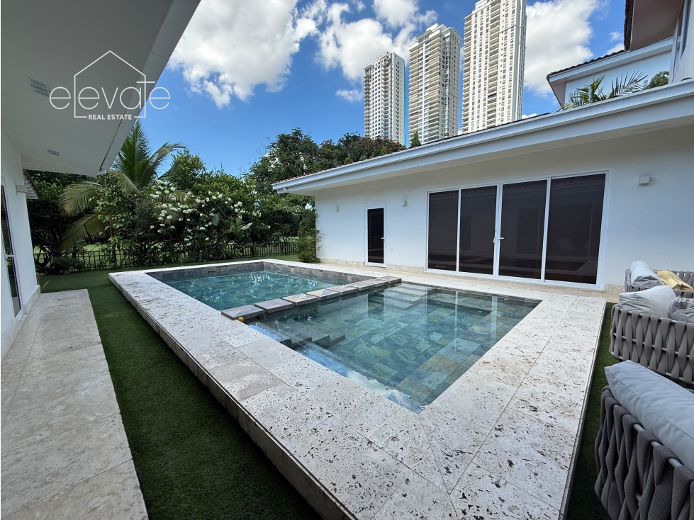 CASA EN VENTA | FAIRWAY ESTATES, SANTA MARÍA — foto 2