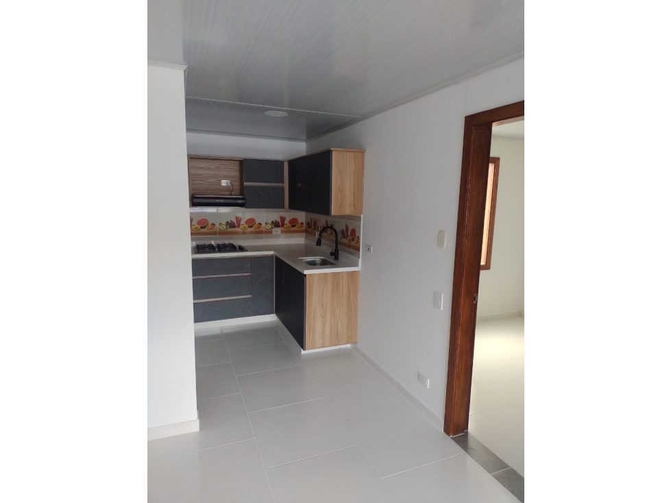 APTO CARMEN DE VIBORAL BARRIO SAN MIGUEL 50 M2 — foto 2