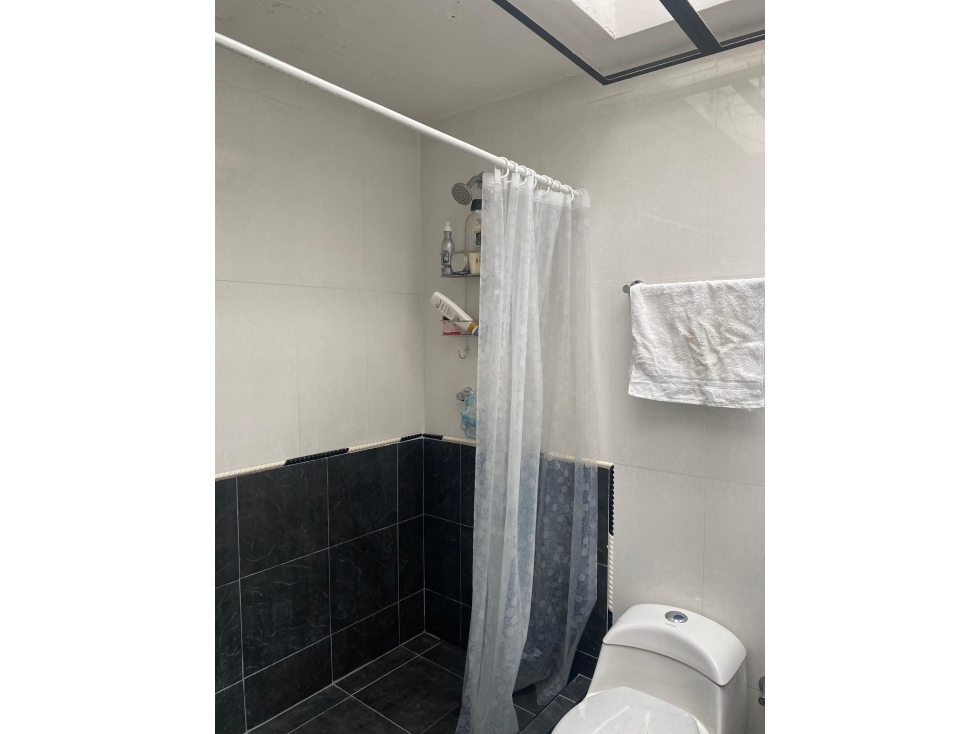 VENDO CASA INDEPENDIENTE EN LOS COLORES — foto 5