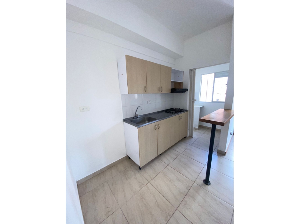 VENDO APTO EN FLORIDA NORTE AMERICA PARQUEADERO Y UTIL