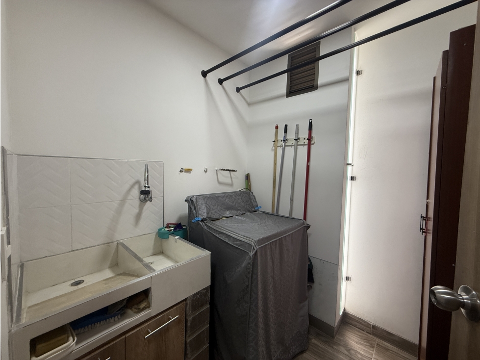 VENDO APTO EN LA FLORESTA — foto 6