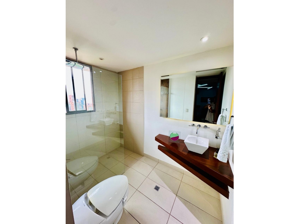 BAJO PRECIO VENDO PENTHOUSE DE LUJO EN EL POBLADO VISTA 360 — foto 5