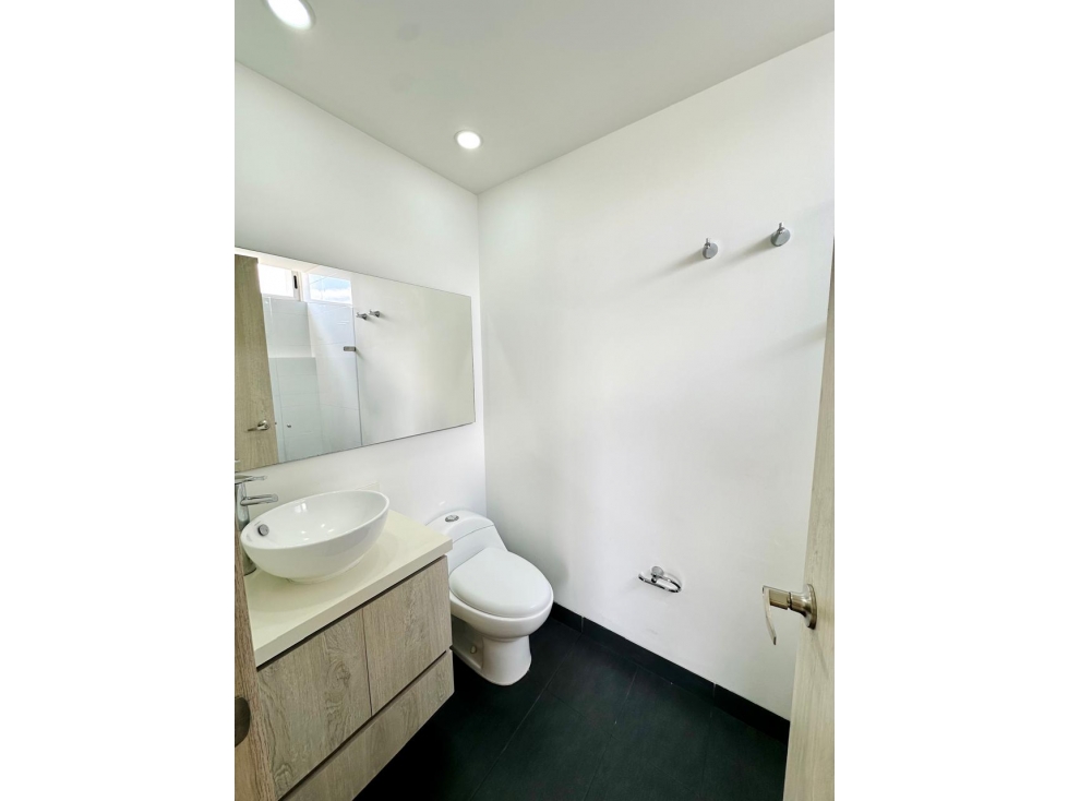 BAJO PRECIO APTO EN SABANETA EXCELENTE VISTA 97,7 M2 — foto 5