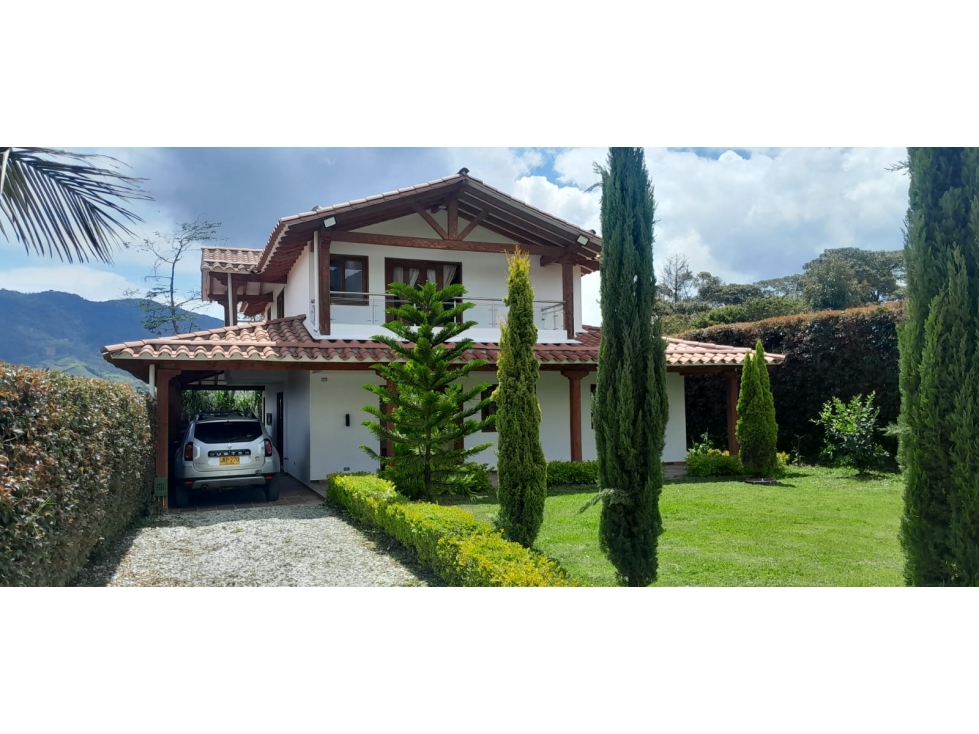 CASA CAMPESTRE + 2 APTOS CARMEN DE VIBORAL 1000 M2 OPORTUNIDAD
