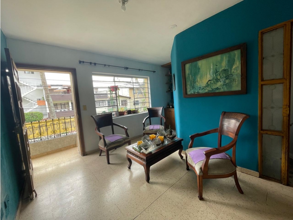 Venta Segundo piso Casa Trifamiliar - Belen Miravalle
