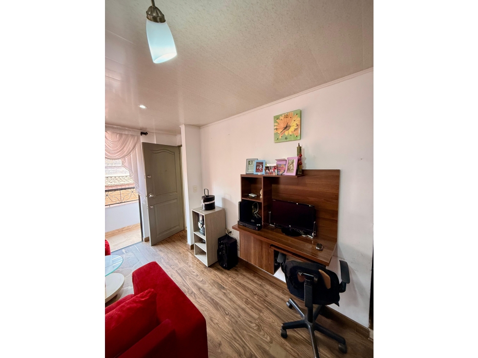 BAJO PRECIO CALLE LARGA SABANETA 124 M2 + APARTAESTUDIO INCLUIDO — foto 3