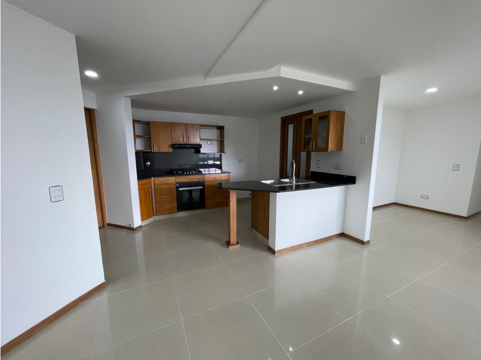 APARTAMENTO EN VENTA SABANETA 110 M2 CON VISTA A MEDELLIN — foto 2