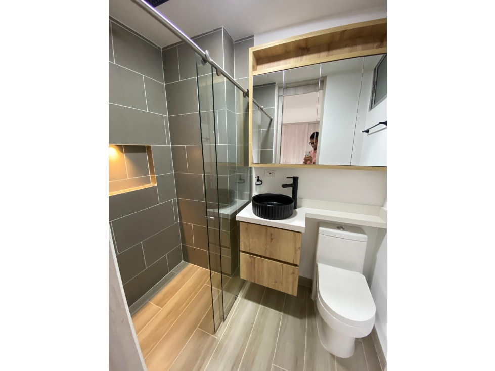 APTO PARA ESTRENAR EN LA CEJA UNIDAD LORIENT 64 METROS — foto 5