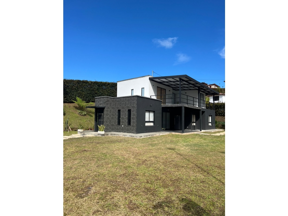 VENDO, RENTO O PERMUTO ESPECTACULAR FINCA EN MARINILLA 1140M2 — foto 4