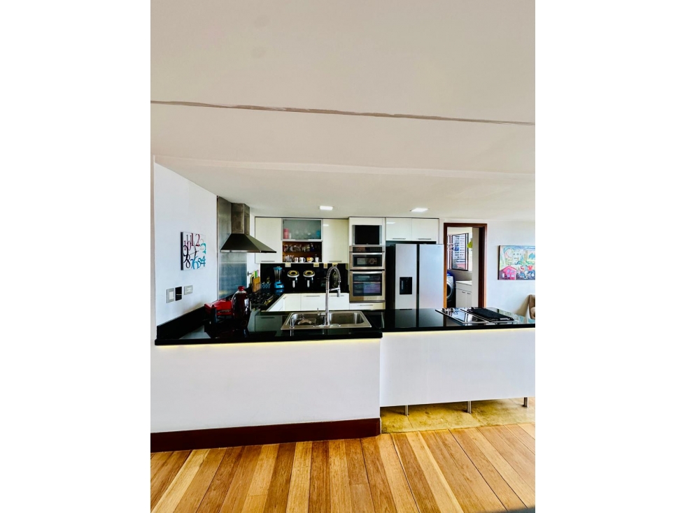 BAJO PRECIO VENDO PENTHOUSE DE LUJO EN EL POBLADO VISTA 360 — foto 3