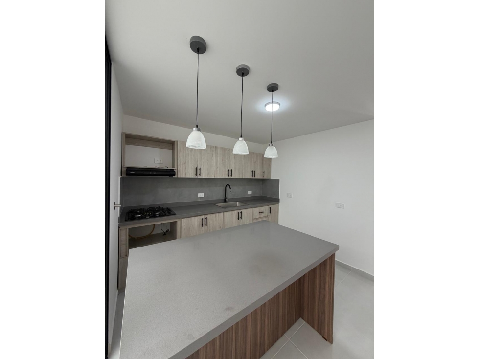 CASA PARA ESTRENAR EN LA CEJA $650 MILLONES 127 M2