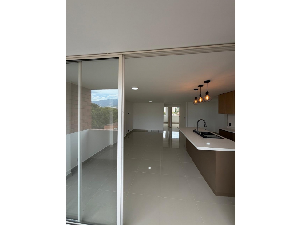 APARTAMENTO EN VENTA CALASANZ, MEDELLÍN PARTE BAJA 83 M2 — foto 4