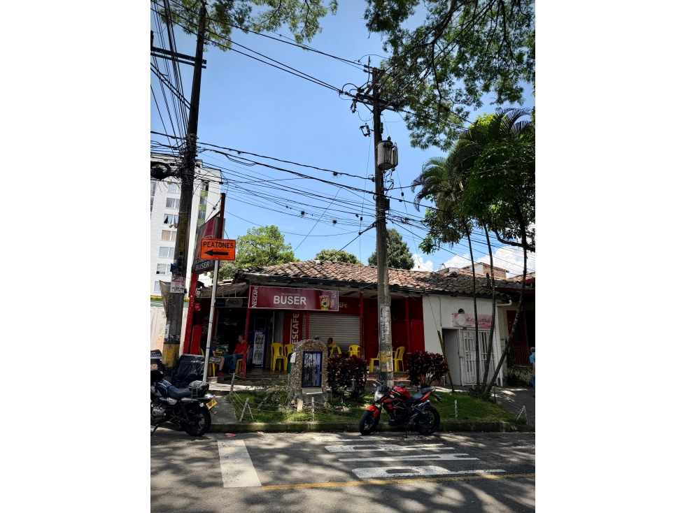 OPORTUNIDAD DE INVERSIÓN CASA LOTE EN ROBLEDO (PARTE BAJA) 1340 M2 — foto 6
