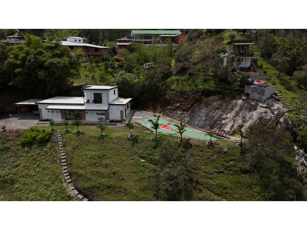 VENDO FINCA EN EL PEÑOL GUATAPÉ | VEREDA PALMIRA 4086 M2 - 2