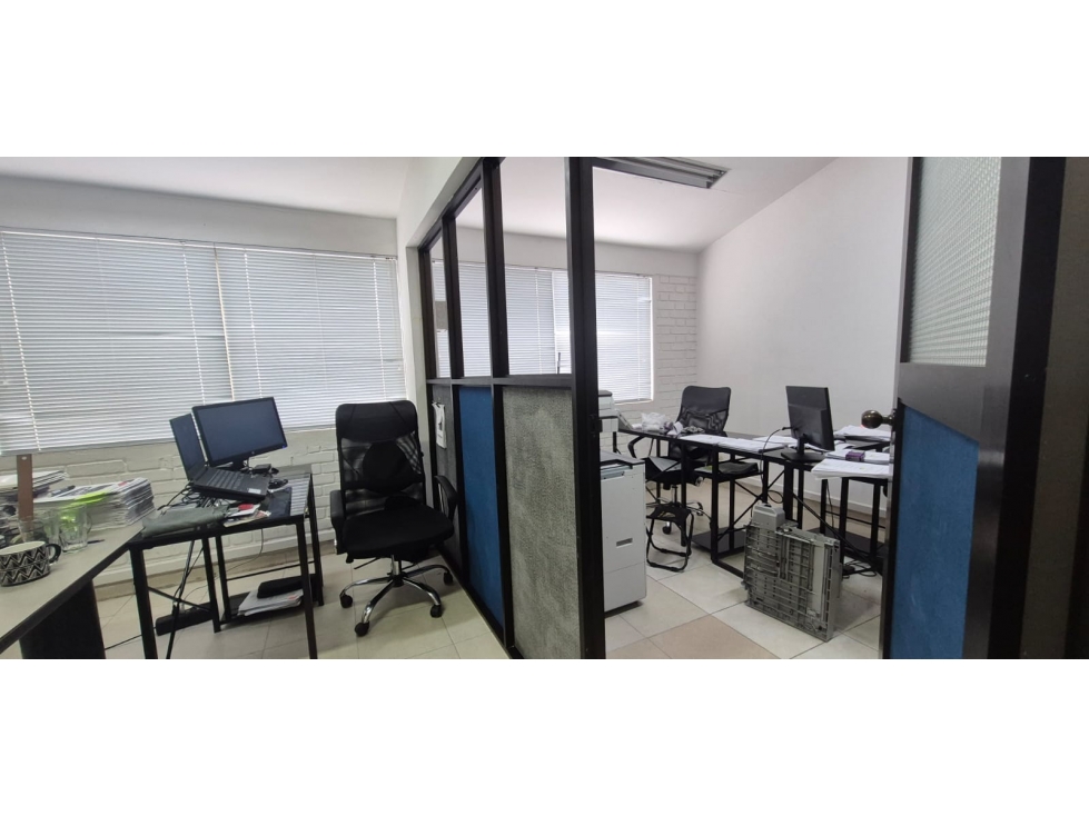 SE ARRIENDAN OFICINAS 201 - 202 - 4