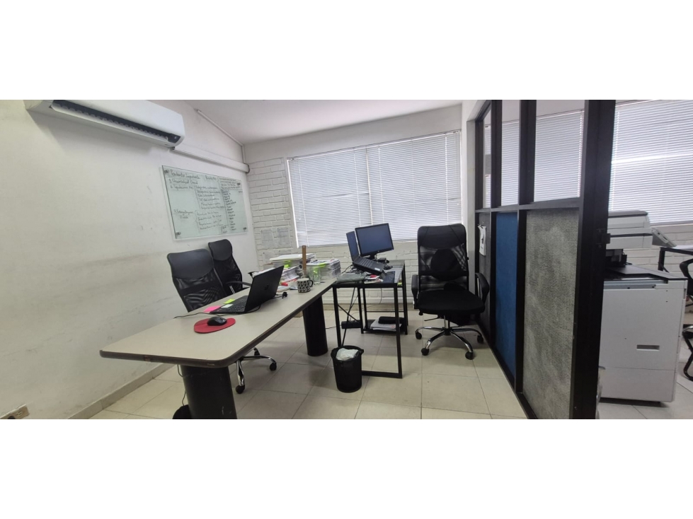 SE ARRIENDAN OFICINAS 201 - 202 - 6