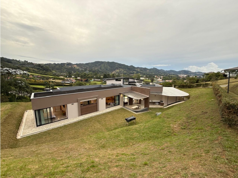 Casa Campestre Parcelación Alcalá (AR)