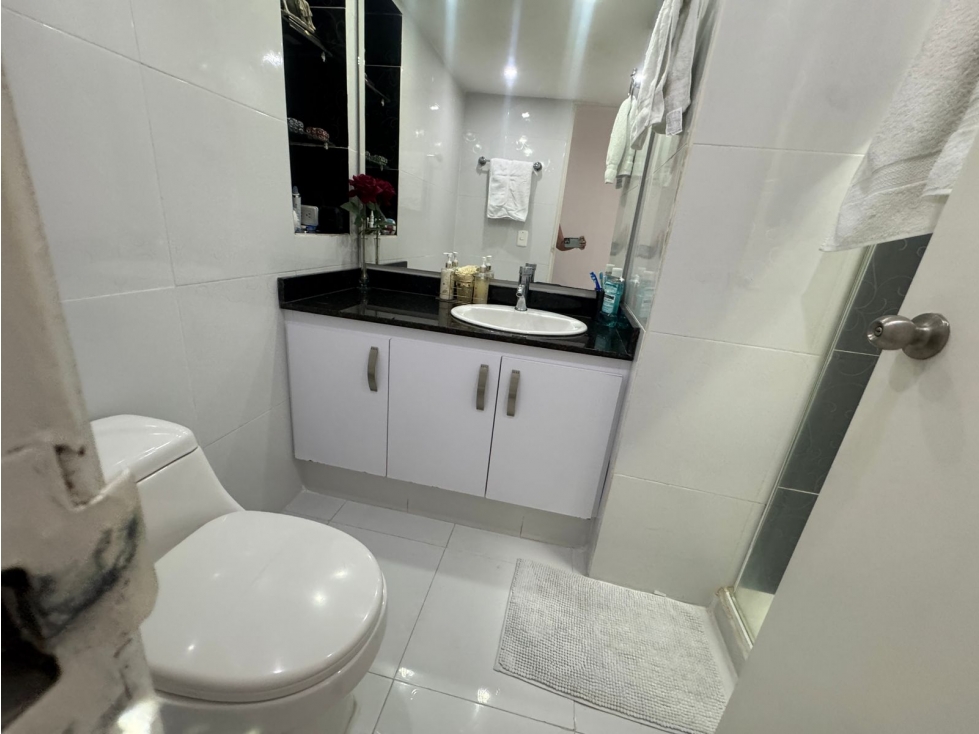 APARTAMENTO EN VENTA EL POBLADO | SECTOR PROVENZA — foto 4