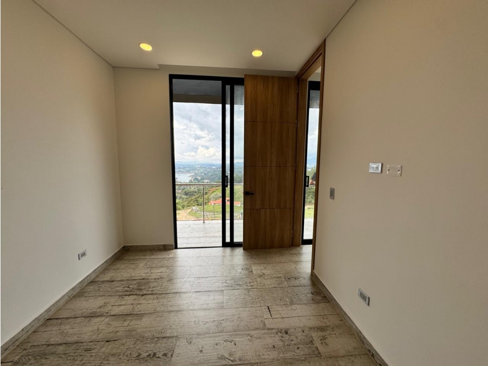 Lodge, En el Peñol - 4
