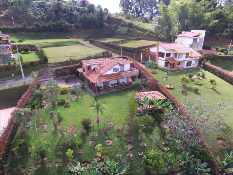 Finca en Marinilla Alcaravanez