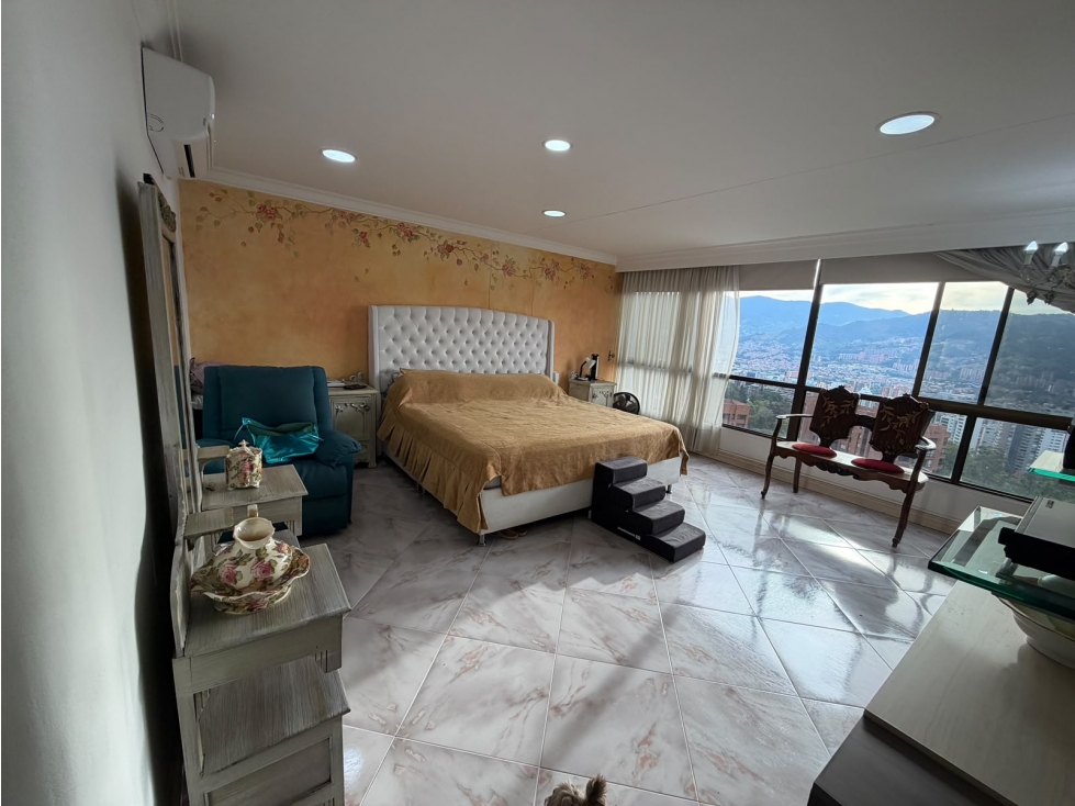 AMPLIO Y EXCLUSIVO APARTAMENTO EN EL POBLADO LOS BALSOS / SAN MICHEL — foto 3