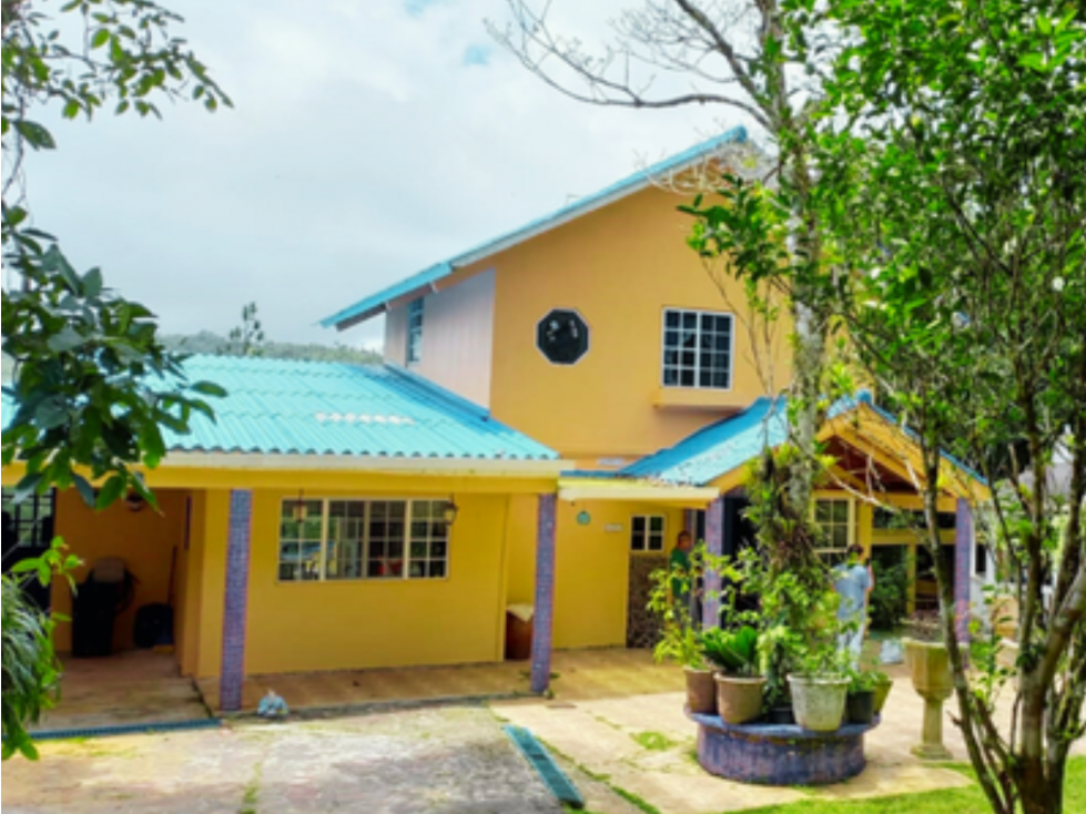 Se Vende Casa en Altos de Cerro Azul - El Fortín - 1