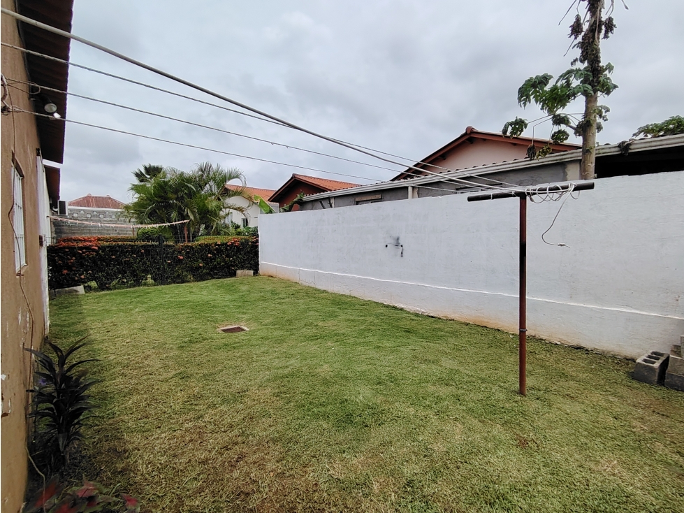 Casa en Alquiler Arboledas - La Chorrera (DR) — foto 5