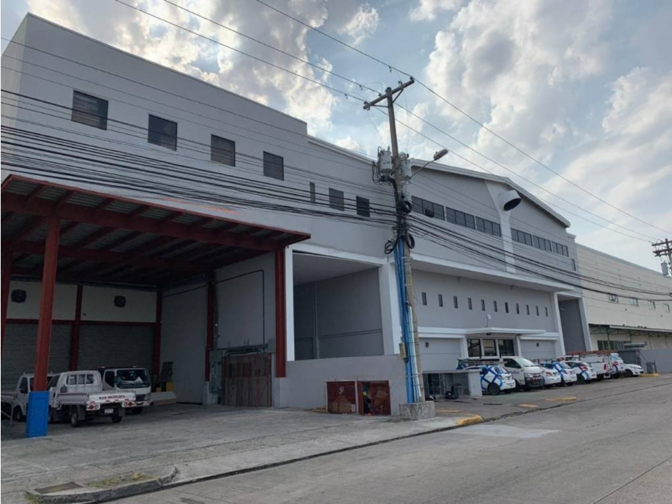Alquiler de bodega en Parque Industrial - Costa del Este (PD)