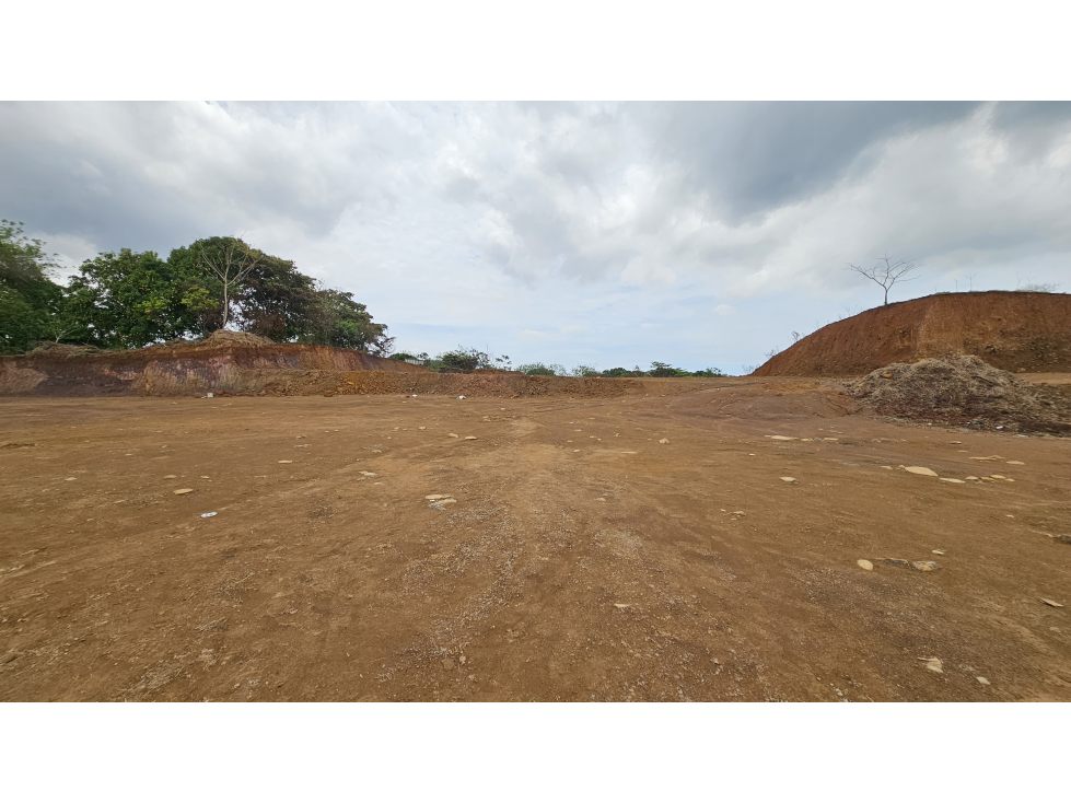 Se Vende Terreno Comercial de 5000 mt2 Panamá Oeste - 1