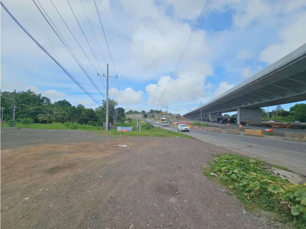 Se Vende Terreno con Plaza comercial en Chorrera- Guadalupe (DR) - 1
