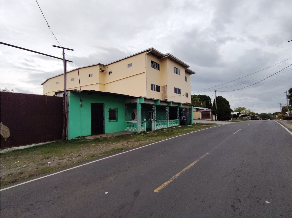 Terreno Comercial en venta de 204 Mts2 Panamá Oeste (DR) - 2