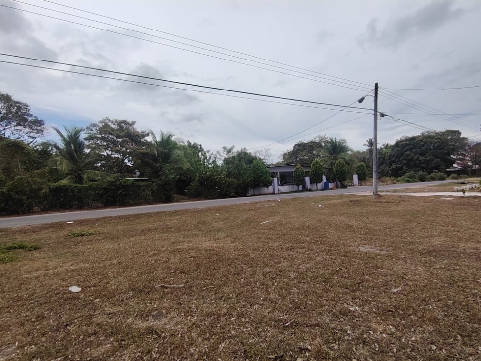 Terreno Comercial en venta cerca a Playa Blanca - Río Hato (DR) - 1