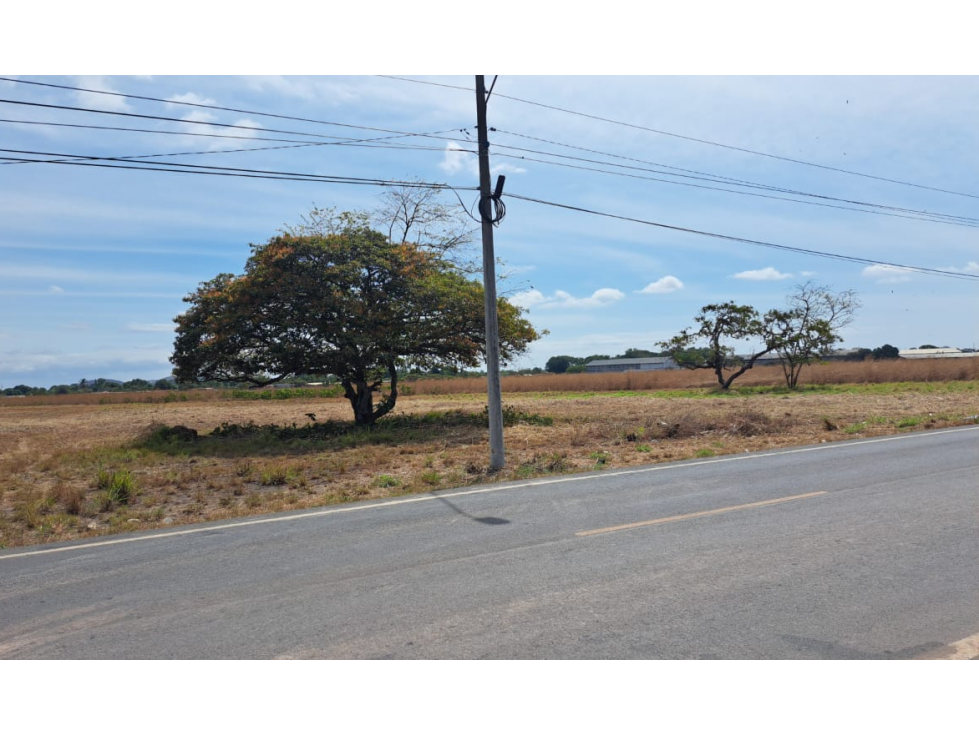 Se Vende Terreno comercial de 7500 mt2 en Agua Dulce - 3