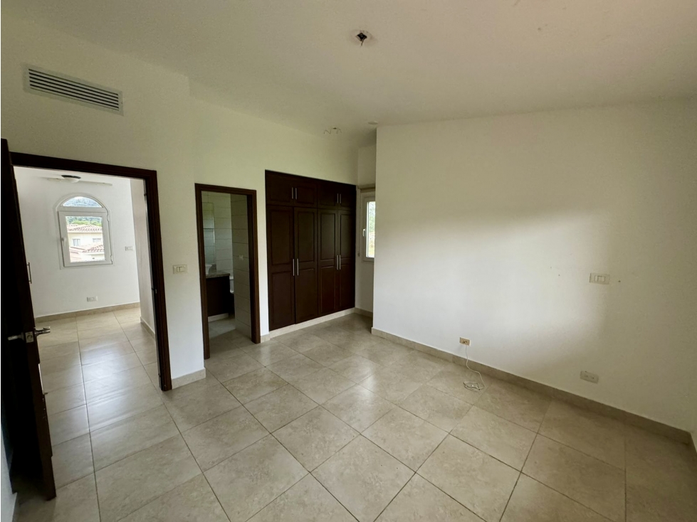 Casa en venta en PH Tucan Country Club- Ancon (AB) — foto 3