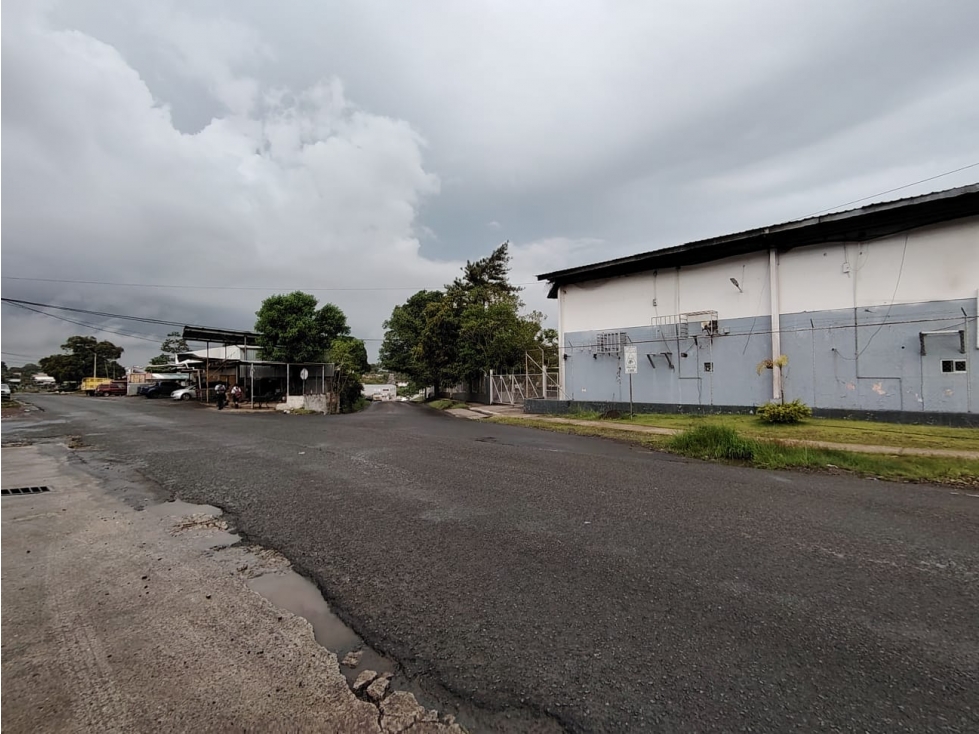Se Vende Local de de 3.700 M2 en La Chorrera-Panamá Oeste (DR) - 3