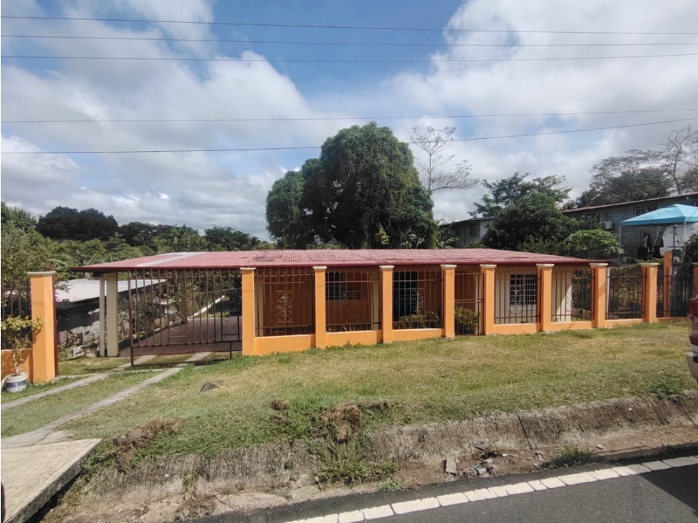 Casa Comercial en venta de 650m2 - La Chorrera (DR)