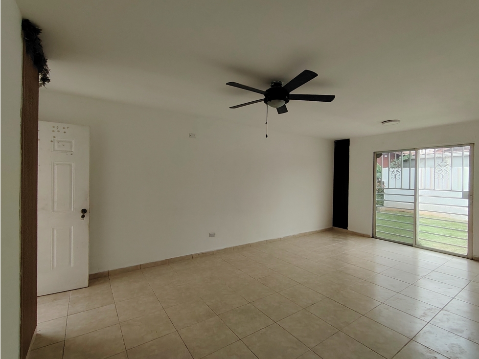Casa en Alquiler Arboledas - La Chorrera (DR) — foto 2
