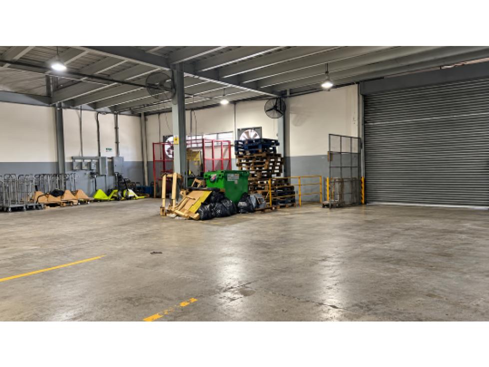 Alquiler Galera Comercial Ciudad de Panamá Llano Bonito (BO) — foto 2