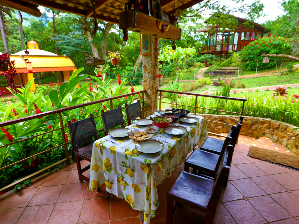 Se Vende Villa en Altos del Maria - 4