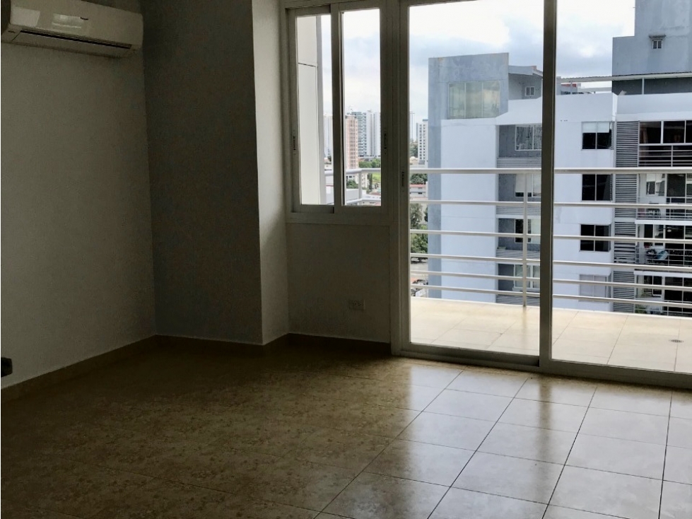 Venta de apartamento en Cosmopolitan Towers - 12 de Octubre — foto 3