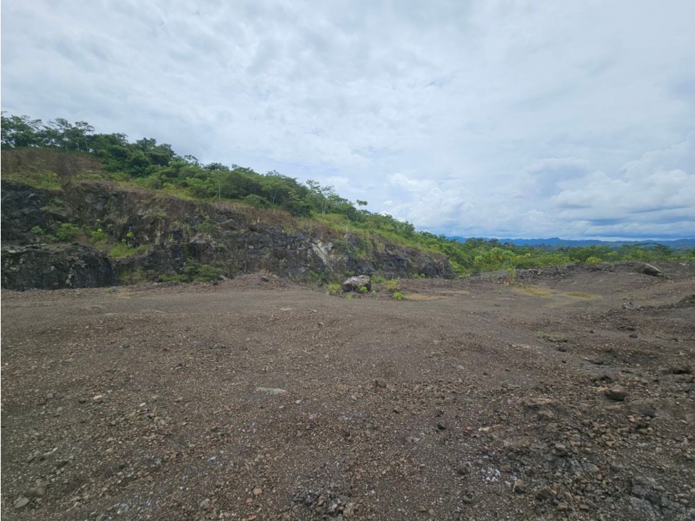 Se vende finca de 67 has con proyecto de cantera en Darién, Metetí - 5