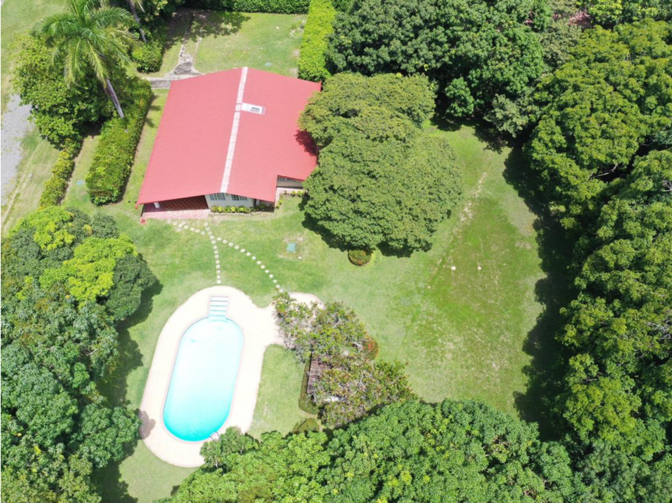 Se Vende Casa en Santa Clara-Coclé (DR) - 4