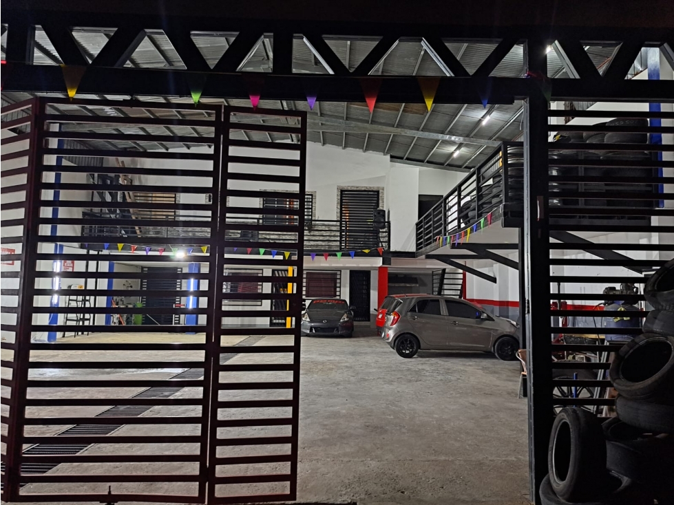 Galera en venta con Oficina y Apto. 284 M2 - La Chorrera (DR) - 4