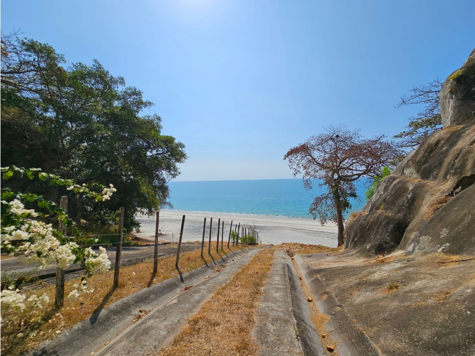 Se vende terreno de Playa de 2612.78mts2 en Bijao (JAG/DR) - 5