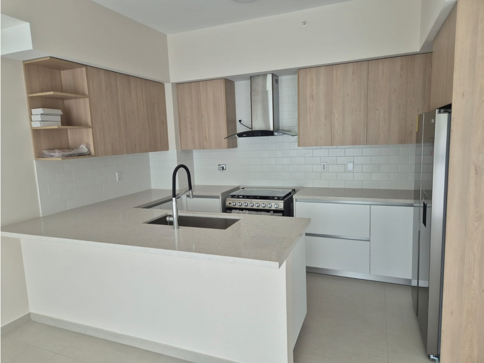 Apartamento en Alquiler Santa Maria Panama- PH Santa Maria Village