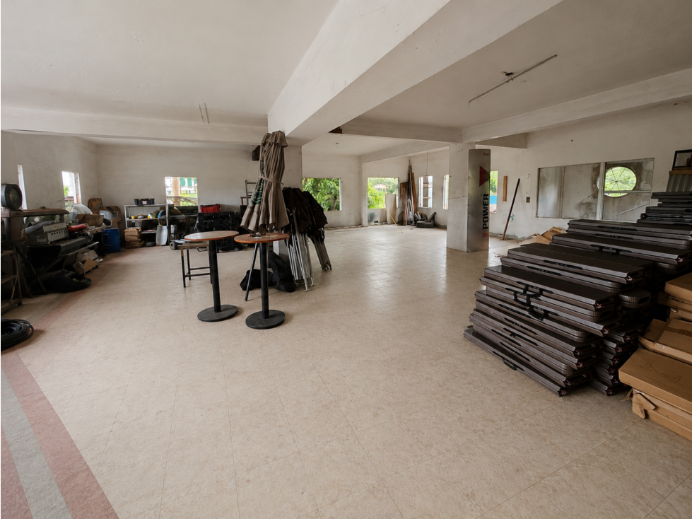 Alquiler de locales comerciales en Couseway - Amador (PD) — foto 5