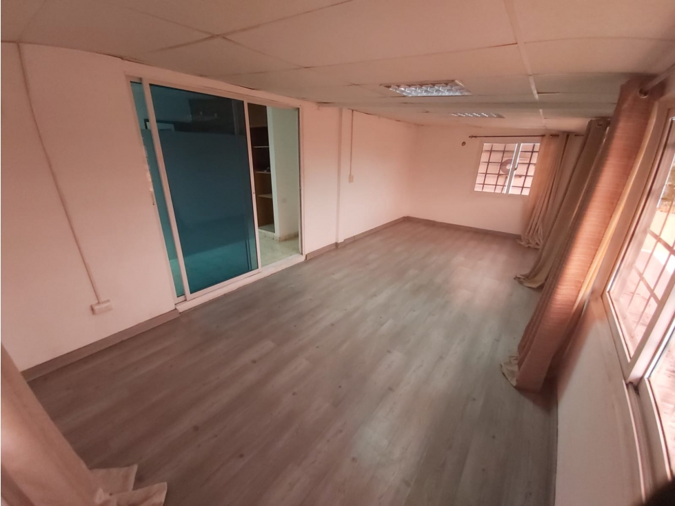 Venta de Casa en Betania, Los Angeles (PD)