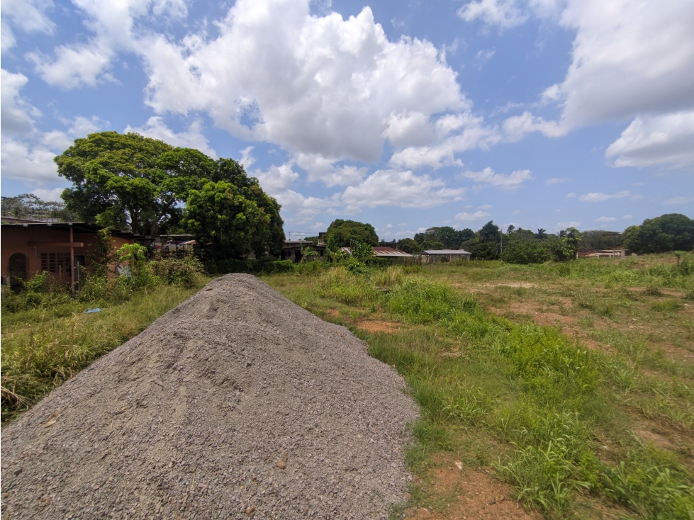Se vende finca comercial de 2 Has en el centro de la Chorrera (DR) - 6