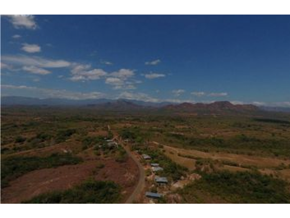 Se Vende Terreno comercial de 7500 mt2 en Agua Dulce - 2