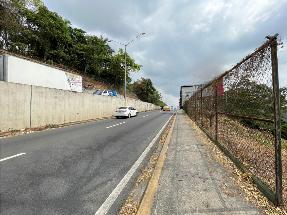 Se alquila terreno comercial en Ave de los Mártires - Santa Ana (DR) — foto 5